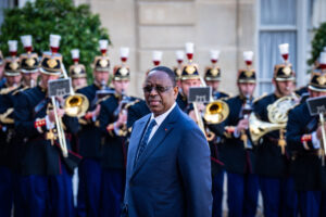 Législatives au Sénégal : Macky Sall Affronte le T...