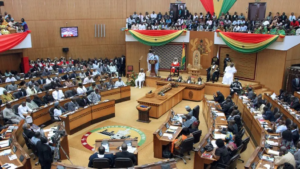 Au Ghana, le Parlement de nouveau suspendu pour un...